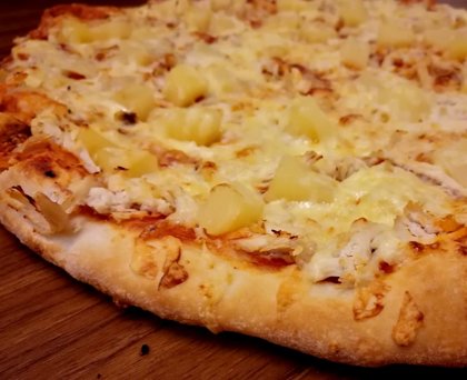 Eksotiskā ELĪNA - Picas mērce, vistas fileja, ananāsi, mango-karija mērce un siers !